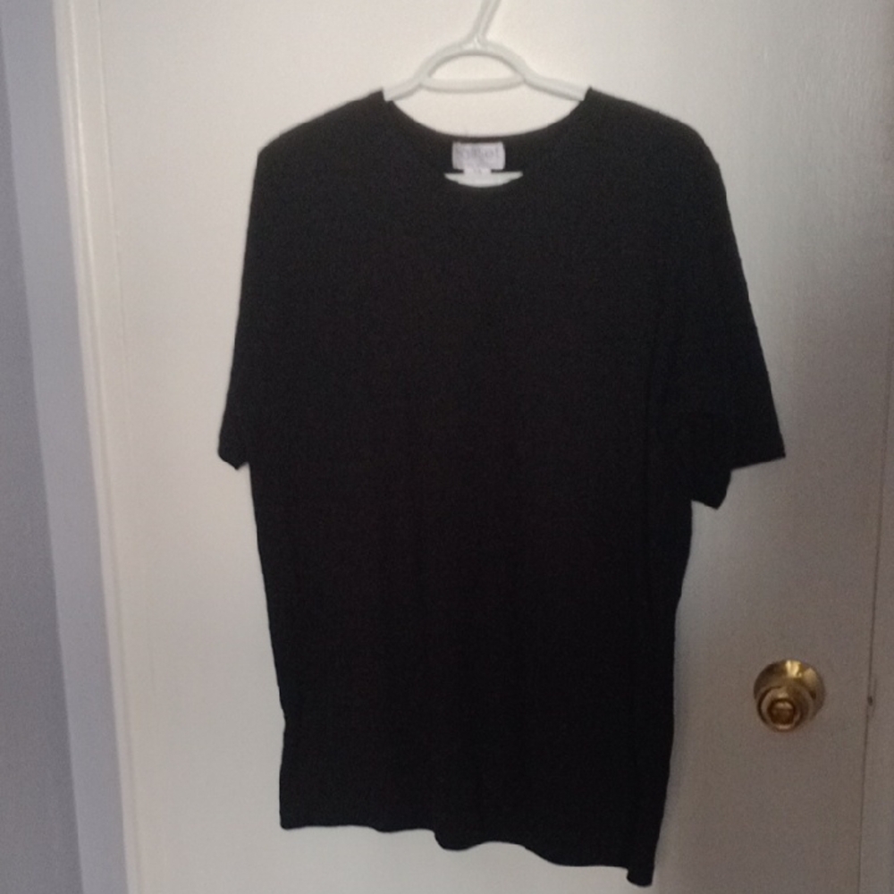 Vintage Pit To Pit 21.Classic Black Short Sleeve Tee